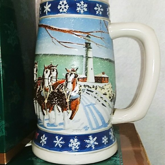 1995 Budweiser Clydesdales Holiday Beer Stein - Lighting the Way Home! - Picture 3 of 11